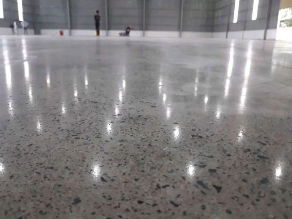 dịch-vu-danh-bong-san-da