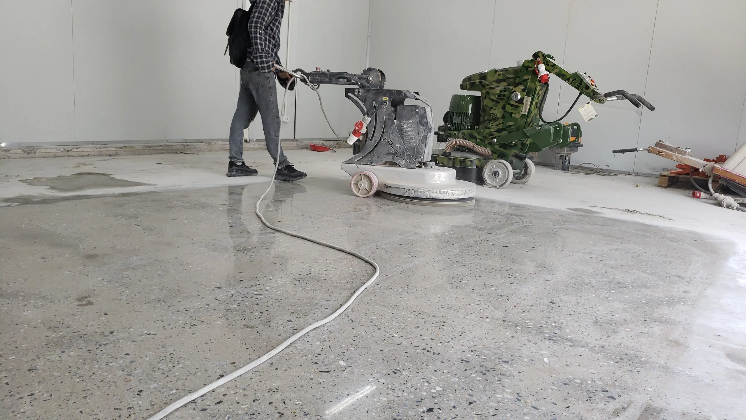 dich-vu-mai-bong-san-da-2